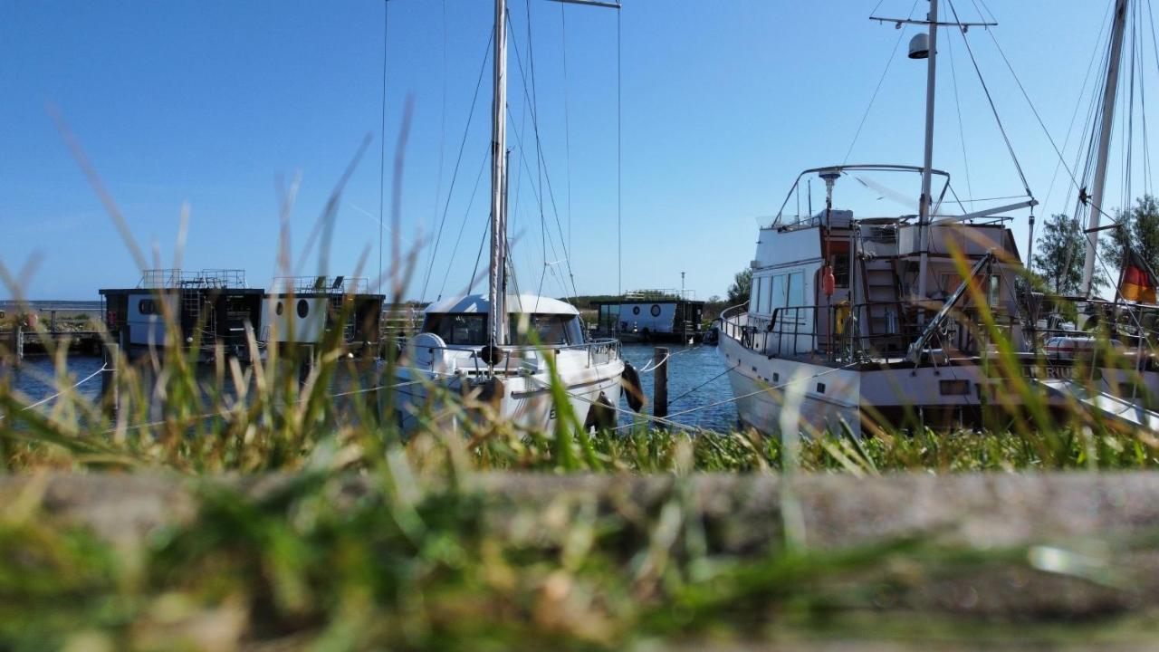 Hausboote Und Fewo Vieregge Dış mekan fotoğraf